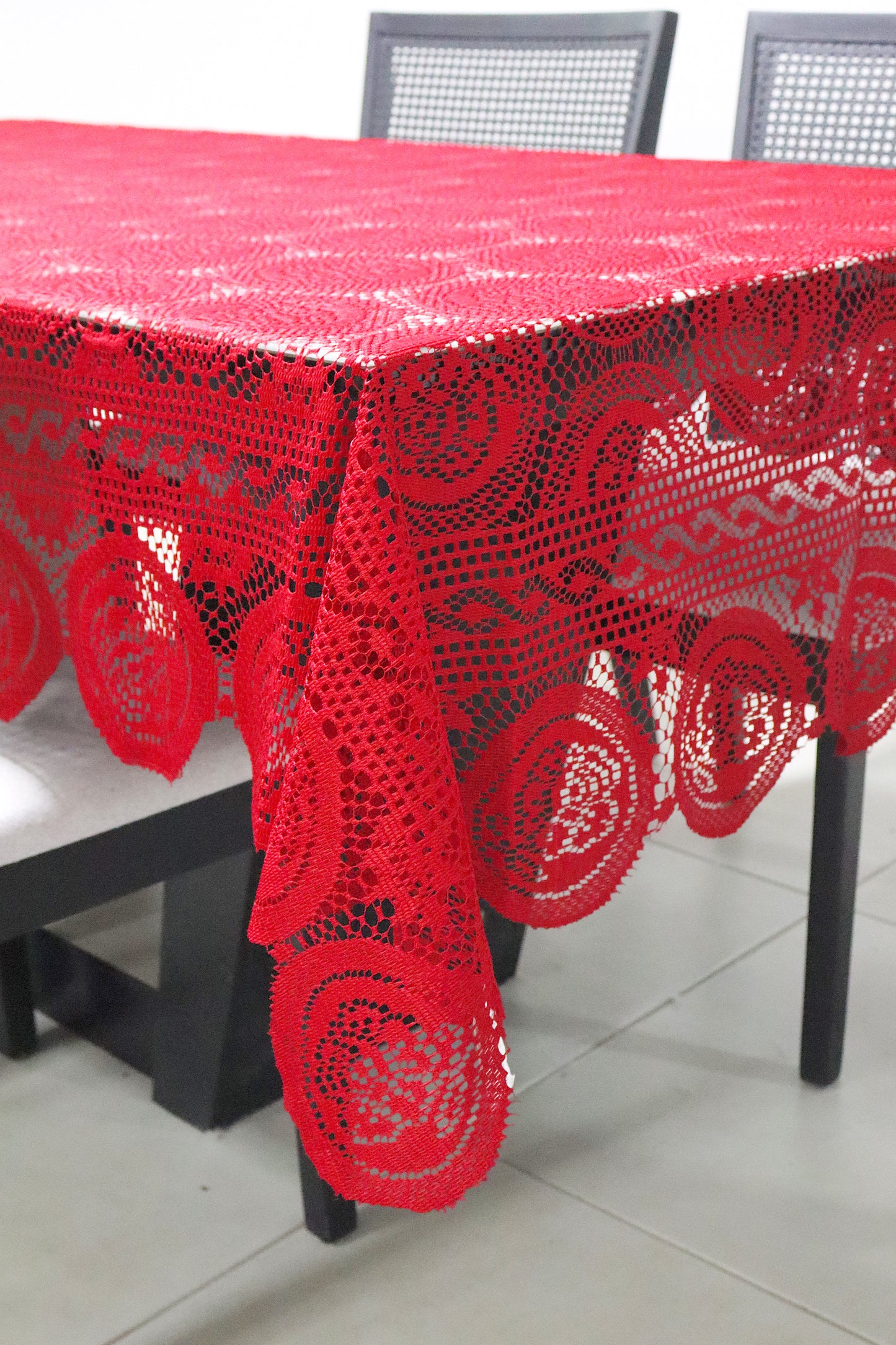 Toalha de Mesa Renda Vermelha 1,5mx2,2m