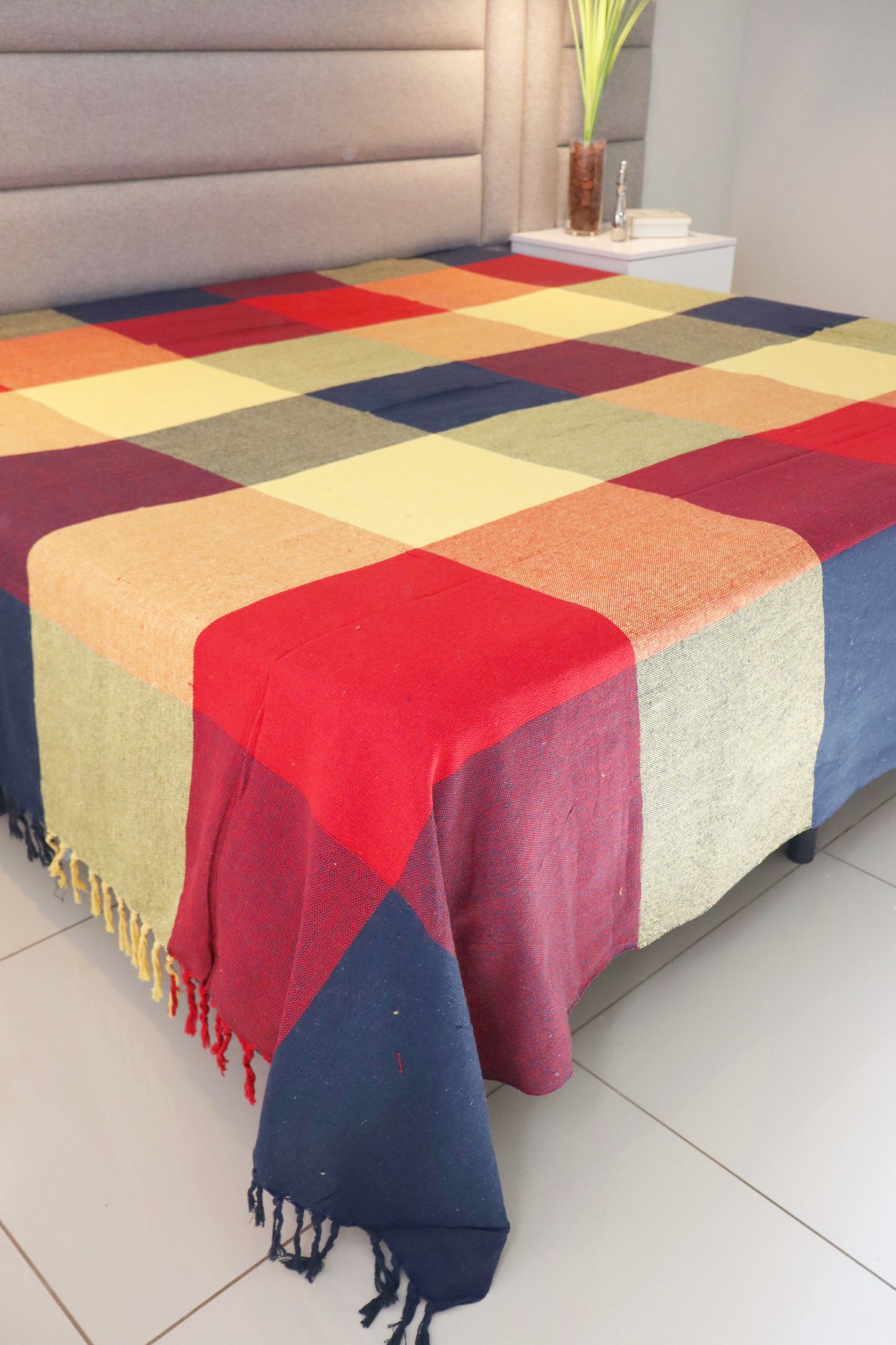 Colcha para Cama Queen 2,40x2,60m Artesanal Xadrez Amarelo, Vermelho e Azul