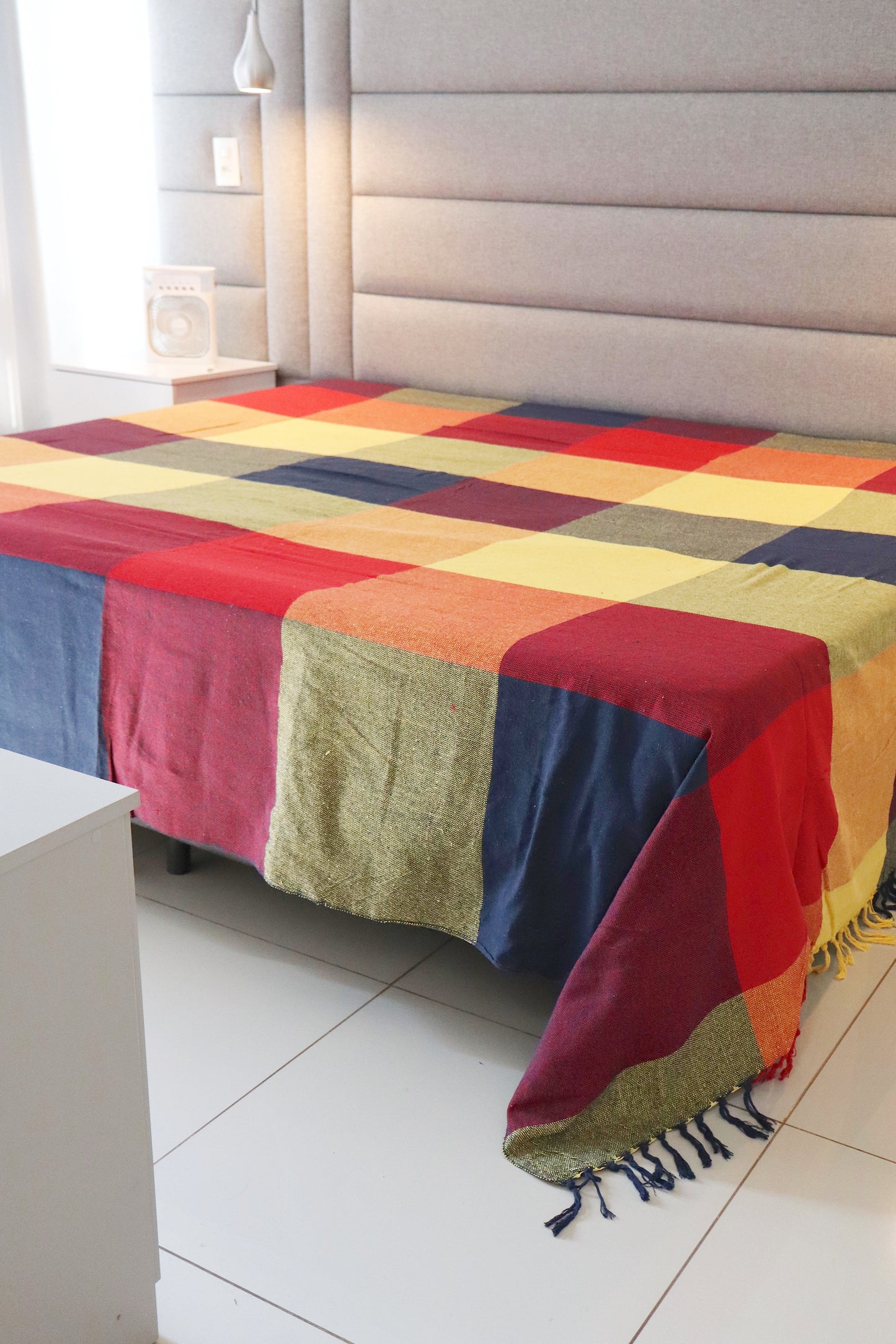 Colcha para Cama Queen 2,40x2,60m Artesanal Xadrez Amarelo, Vermelho e Azul