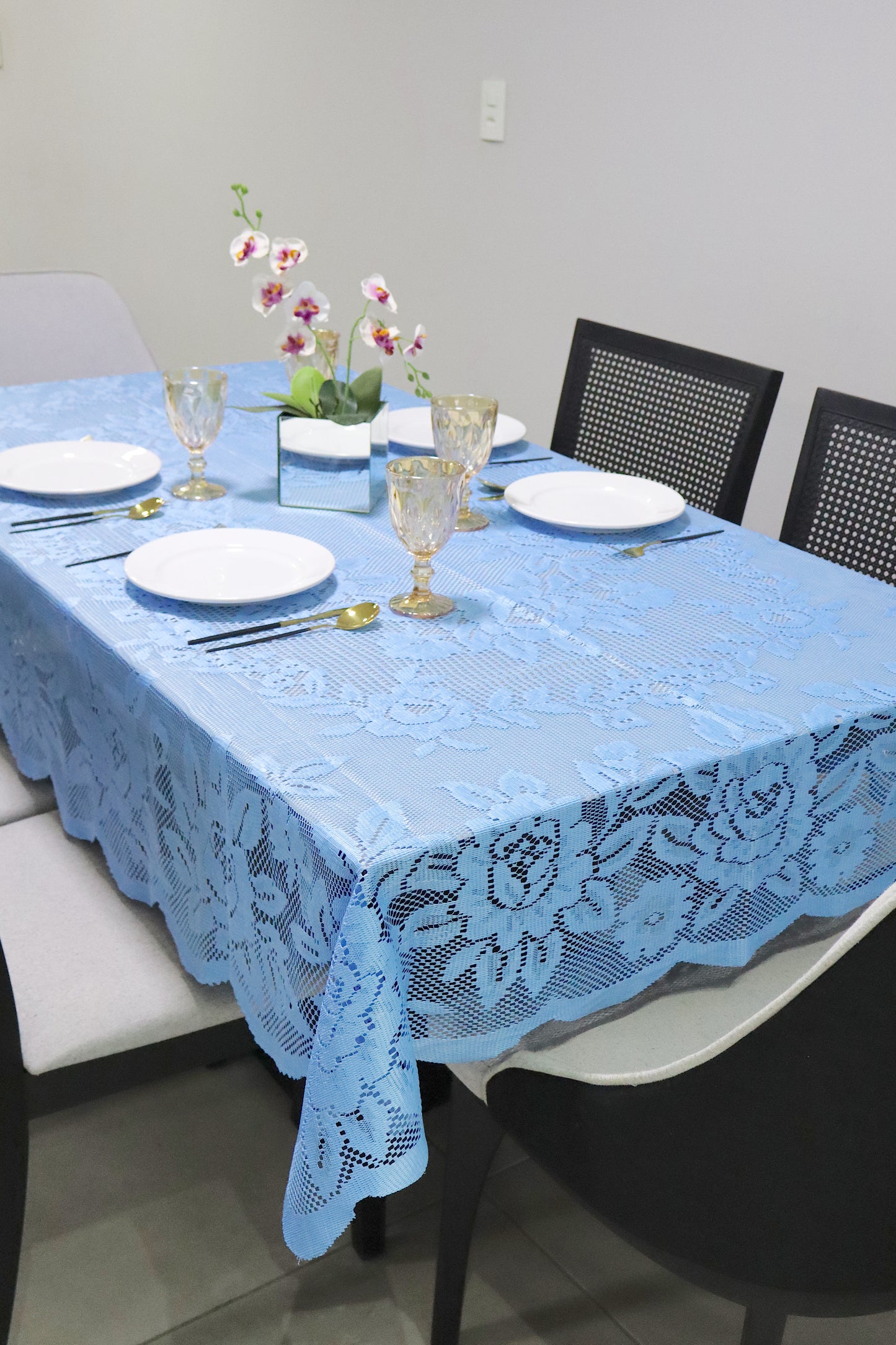 Toalha de Mesa Renda Azul 1,5mx2,2m