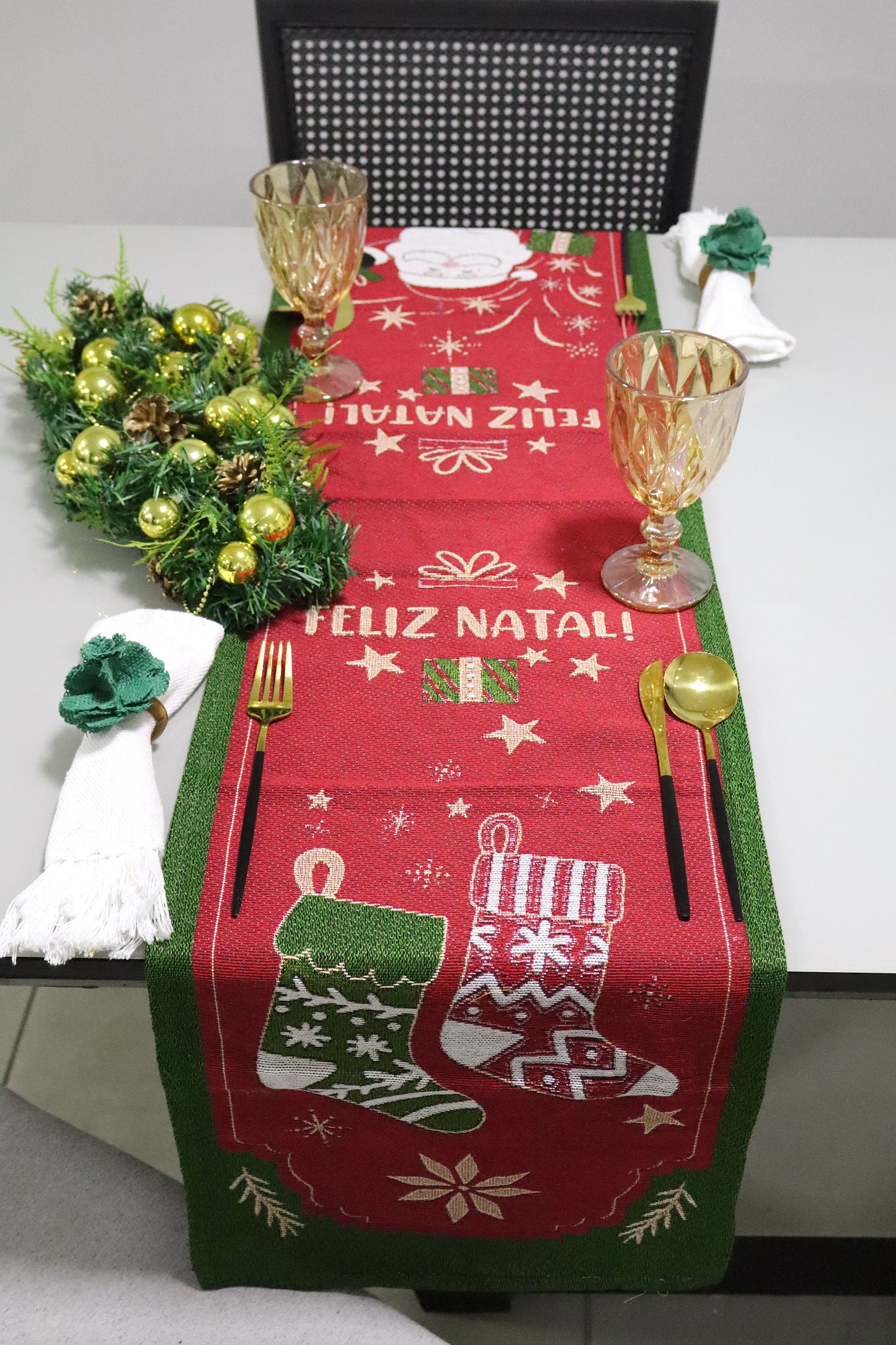 Caminho de Mesa Natal Linho Feliz Natal Vermelho