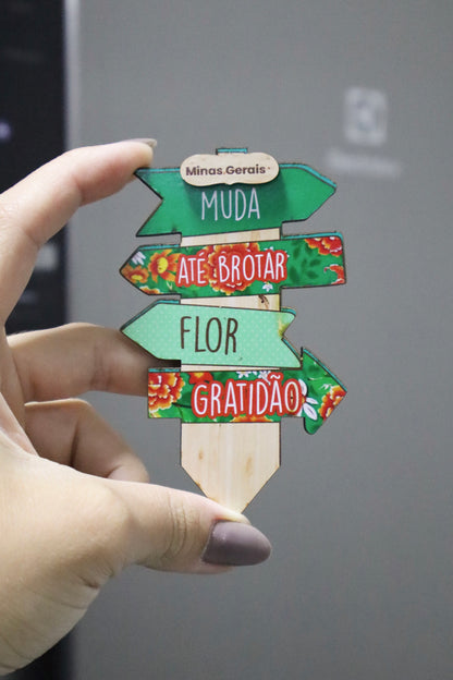 Ímã de Geladeira Plaquinha Muda Até Brotar Flor