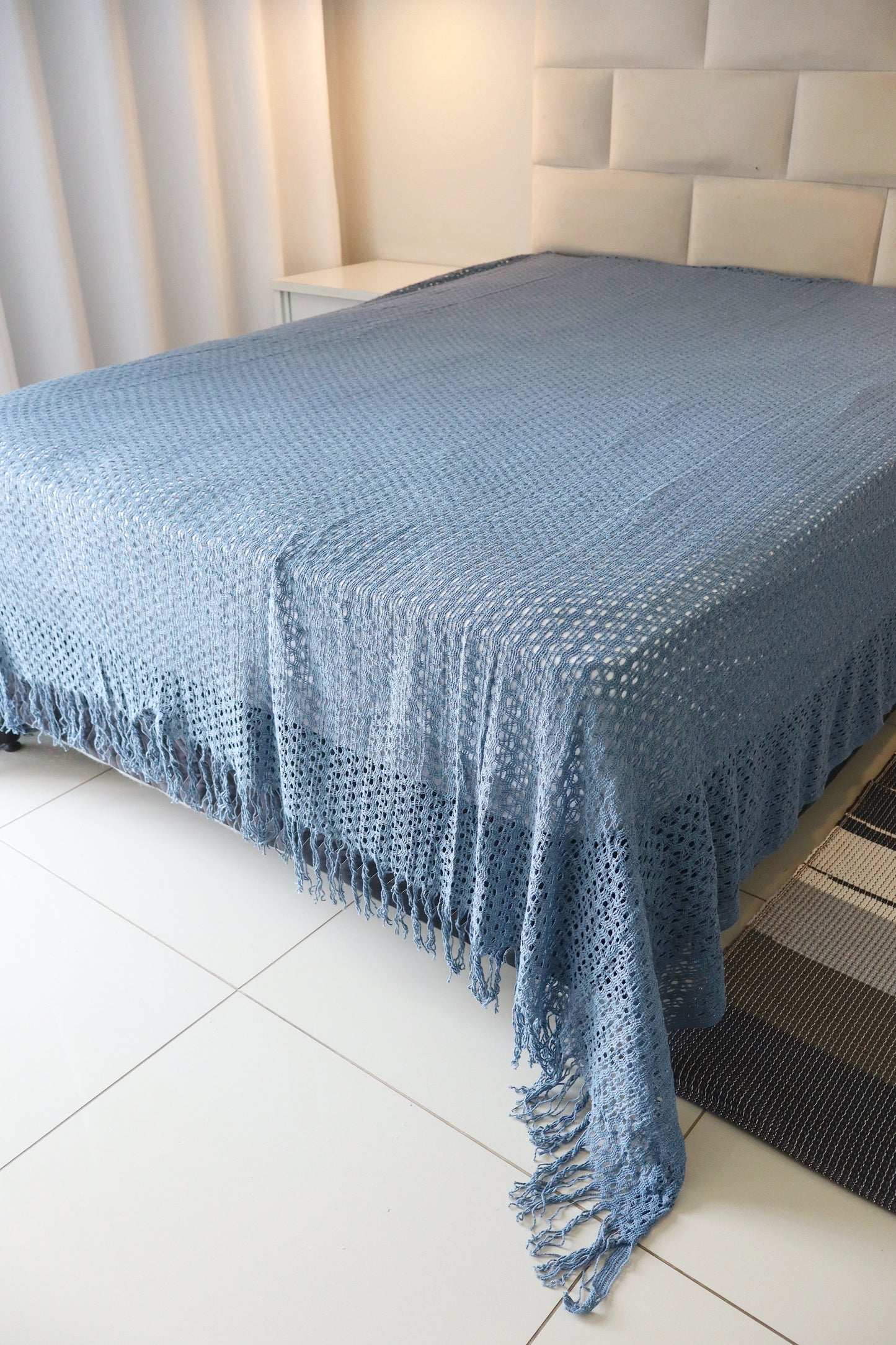 Colcha para Cama Casal em Renda Azul 2,30x2,90m