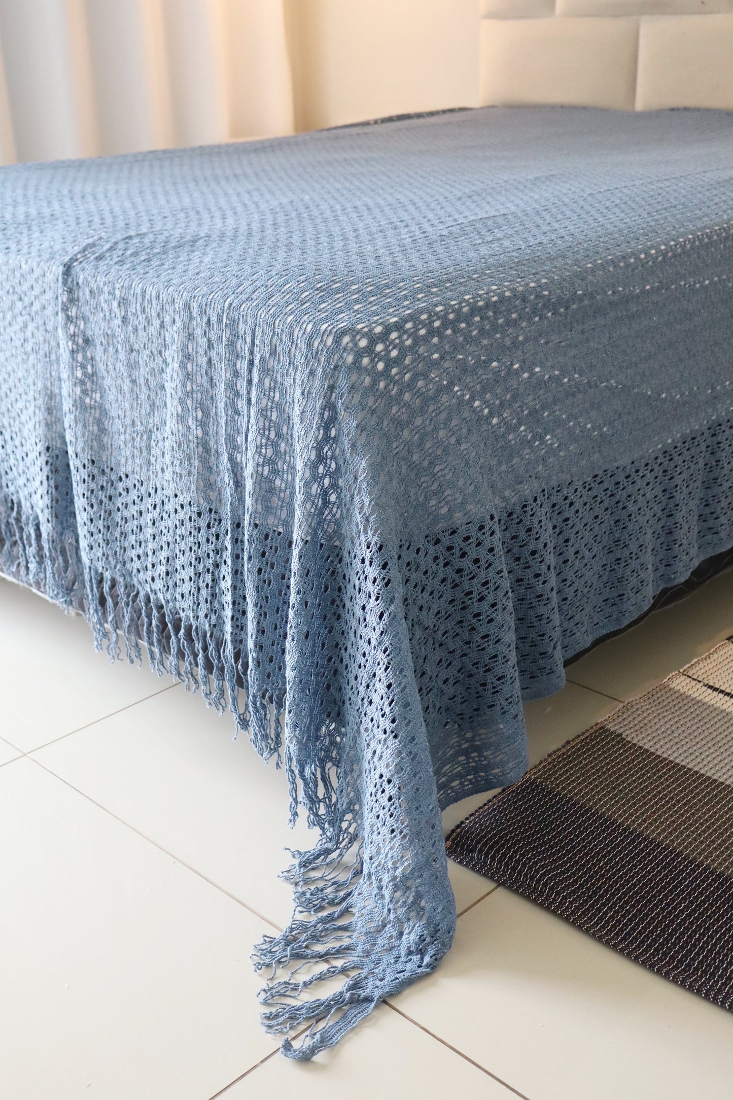 Colcha para Cama Casal em Renda Azul 2,30x2,90m