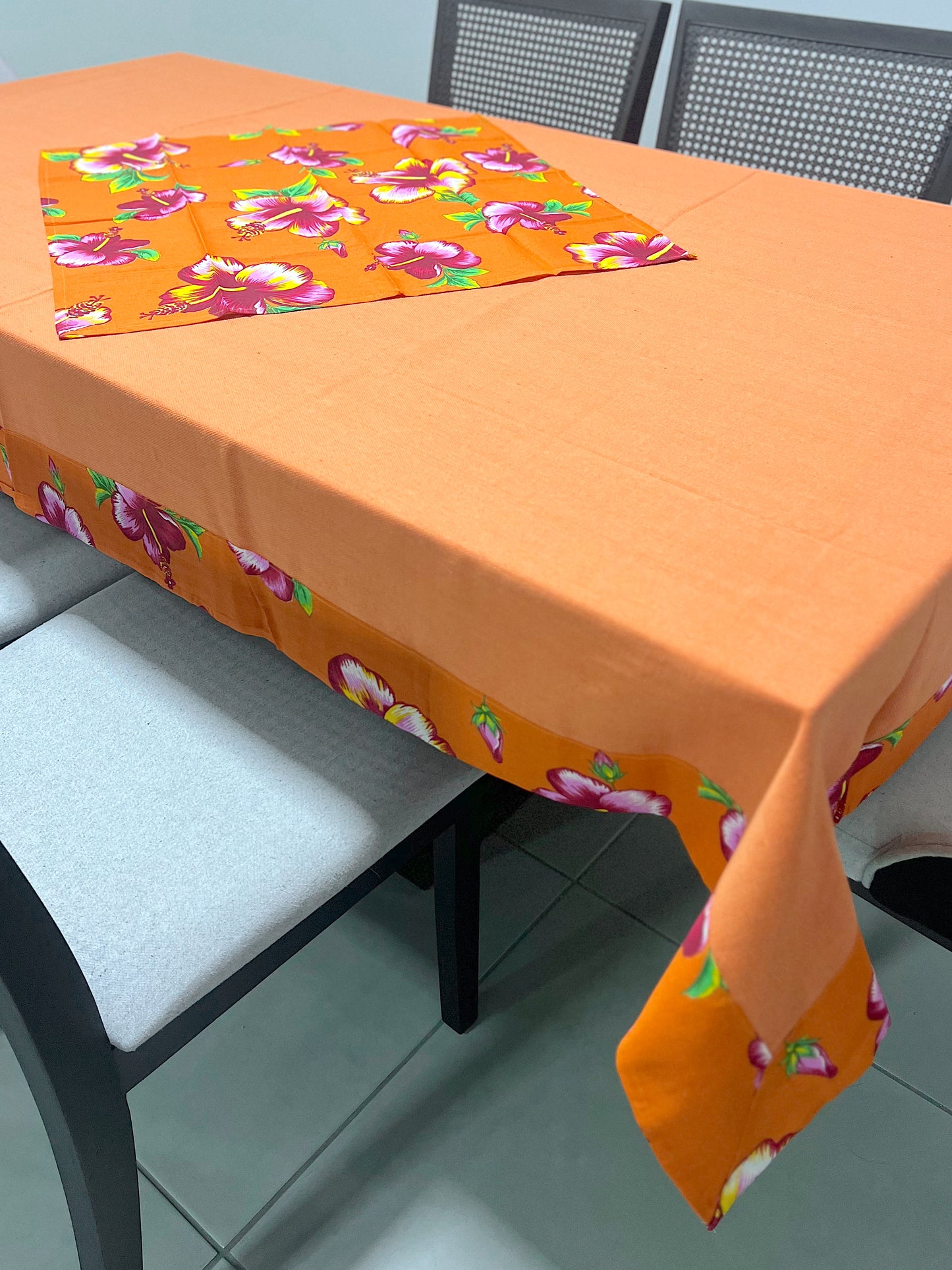 Toalha De Mesa Chita com Composê Laranja 1,5mx2,2m