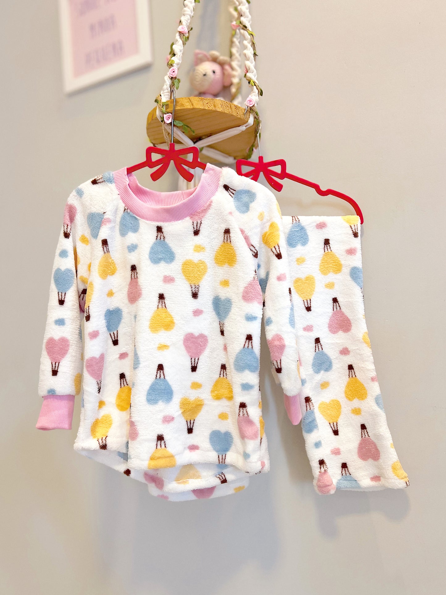 Pijama Infantil Fleece Corações Balão