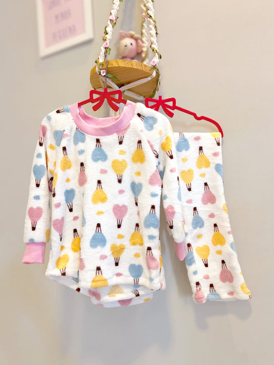 Pijama Infantil Fleece Corações Balão