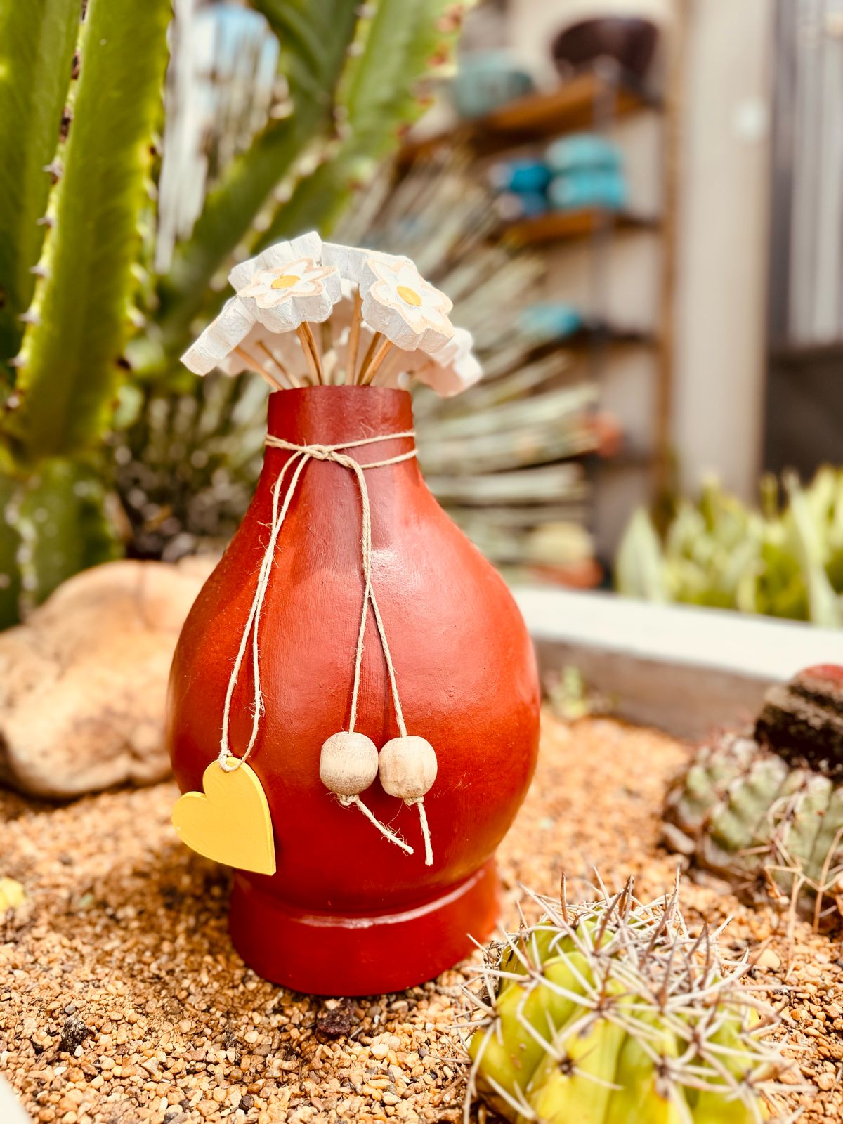 Vaso em Cabaça com Cordinha de Coração Terracota